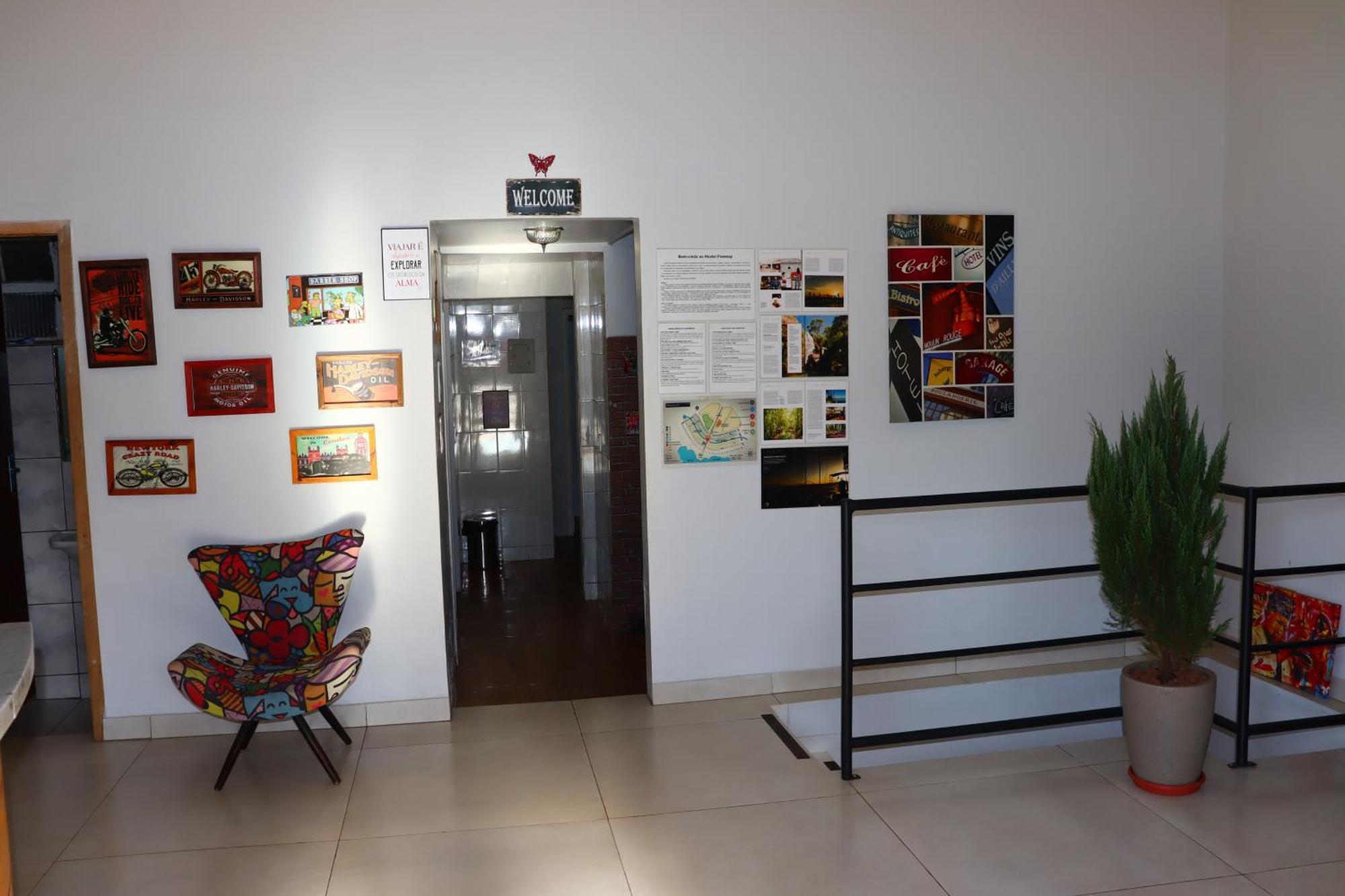 Hostel Freeway บราซิเลีย ภายนอก รูปภาพ